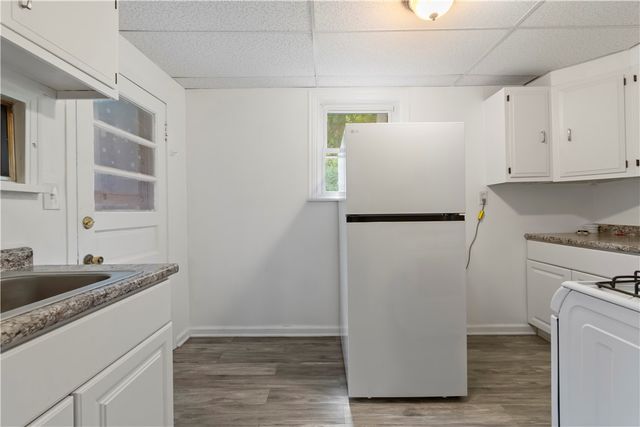916 Sarah St, West Homestead, PA 15120