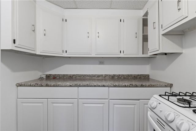 916 Sarah St, West Homestead, PA 15120