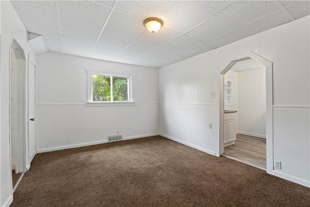 916 Sarah St, West Homestead, PA 15120