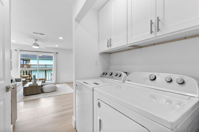 971 Mary Ann, Crystal Beach, TX 77650