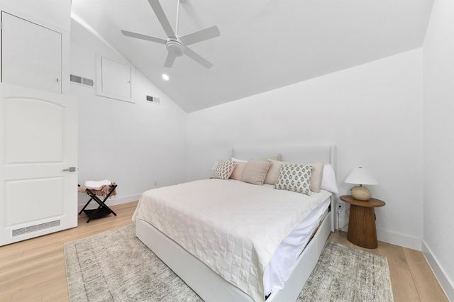 971 Mary Ann, Crystal Beach, TX 77650