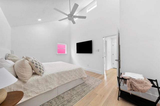 971 Mary Ann, Crystal Beach, TX 77650