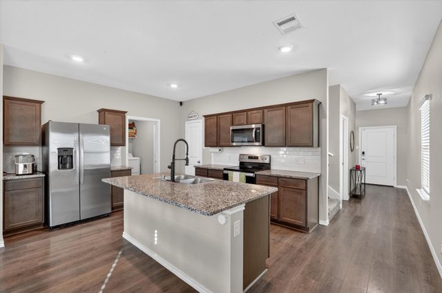 2056 Puma Street, Crandall, TX 75114