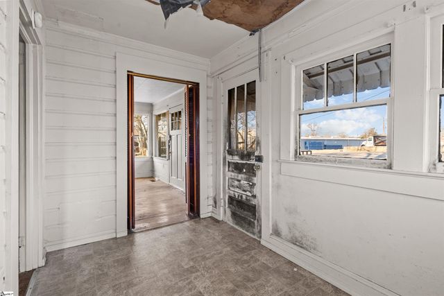 115 Old Piedmont Highway, Greenville, SC 29605