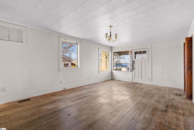 115 Old Piedmont Highway, Greenville, SC 29605