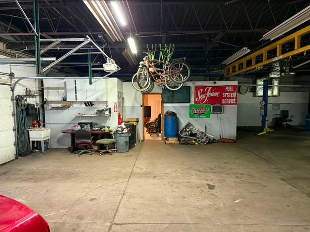 2405 Division Street 102, Melrose Park, IL 60160