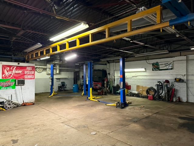 2405 Division Street 102, Melrose Park, IL 60160