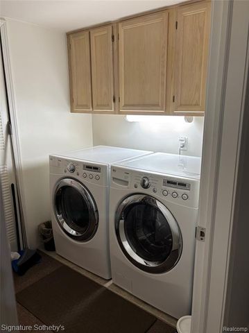 1931 Eagle Pointe, Bloomfield Hills, MI 48304