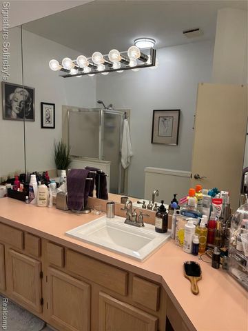 1931 Eagle Pointe, Bloomfield Hills, MI 48304