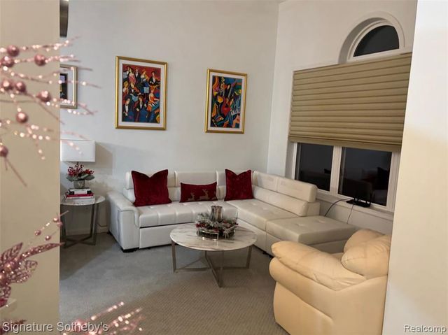 1931 Eagle Pointe, Bloomfield Hills, MI 48304