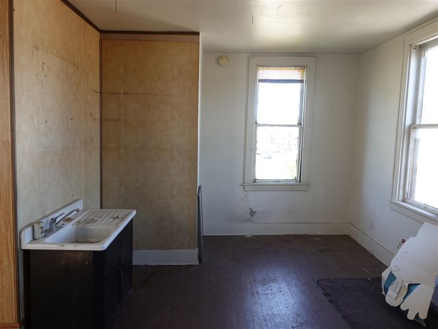 69 S Main Street, Cedar Springs, MI 49319