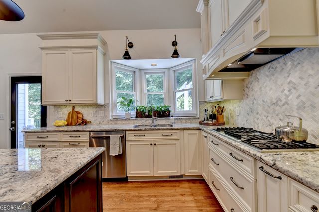 3620 Grovemont Cove, Cumming, GA 30041