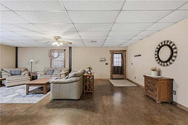 3014 W 4th Street, Pittsburg, KS 66762