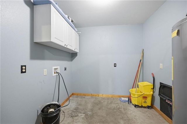 3014 W 4th Street, Pittsburg, KS 66762