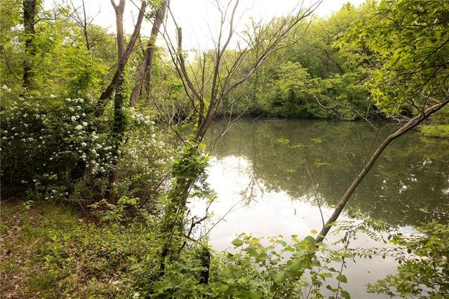 3014 W 4th Street, Pittsburg, KS 66762