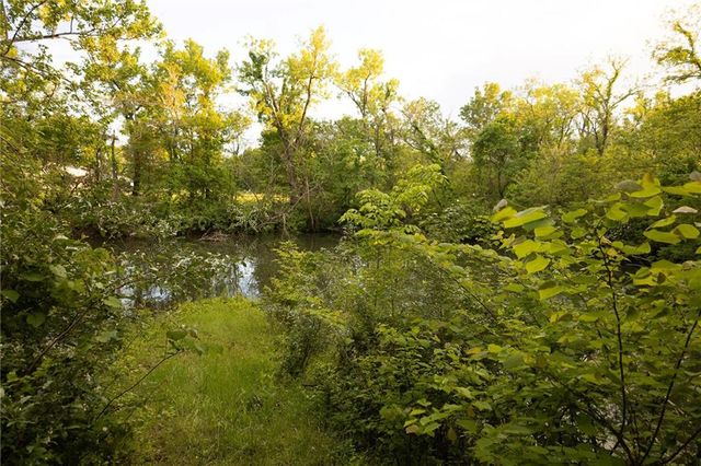 3014 W 4th Street, Pittsburg, KS 66762