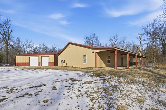 3014 W 4th Street, Pittsburg, KS 66762