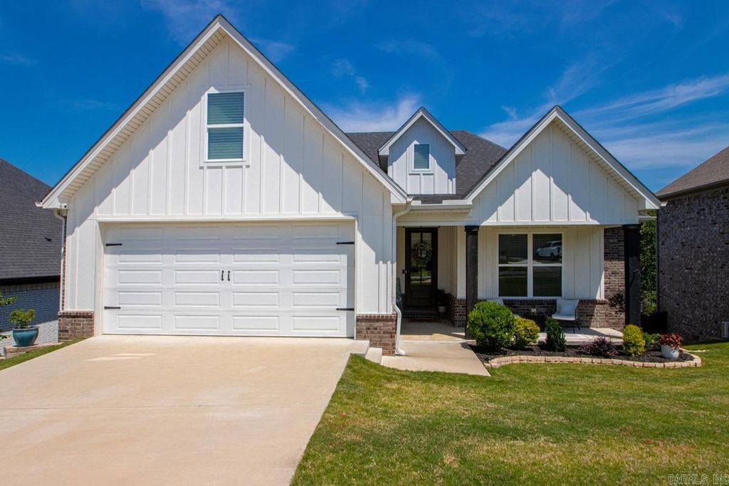 184 Ridgeview Trail, Maumelle, AR 72113