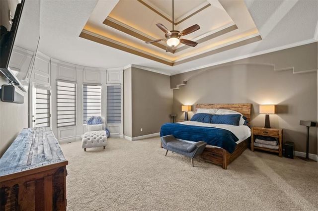 8050 N Caldwell Avenue, Parkville, MO 64152