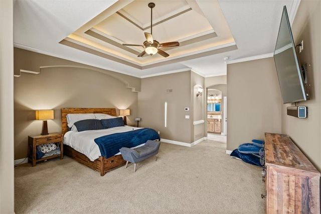 8050 N Caldwell Avenue, Parkville, MO 64152