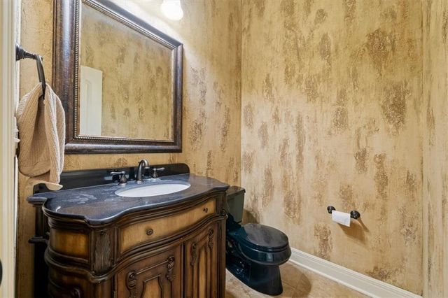 8050 N Caldwell Avenue, Parkville, MO 64152