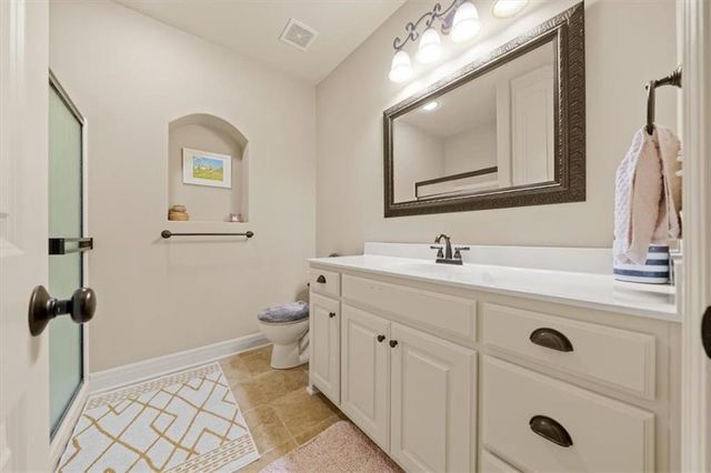 8050 N Caldwell Avenue, Parkville, MO 64152