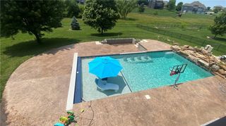 8050 N Caldwell Avenue, Parkville, MO 64152