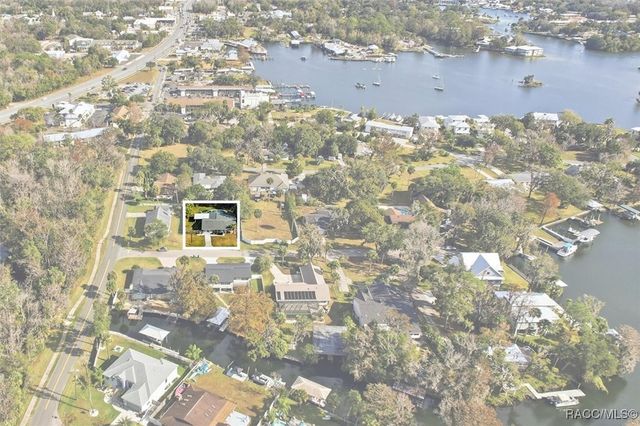 547 NW 9th Avenue, Crystal River, FL 34428