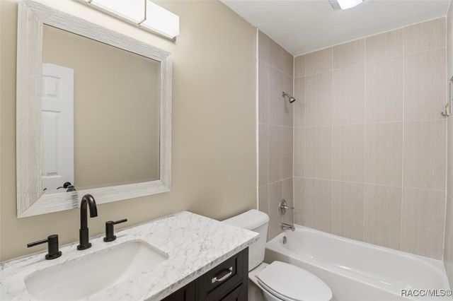 547 NW 9th Avenue, Crystal River, FL 34428