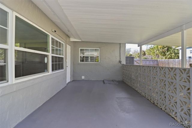 547 NW 9th Avenue, Crystal River, FL 34428