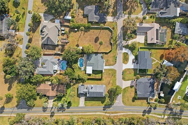 547 NW 9th Avenue, Crystal River, FL 34428