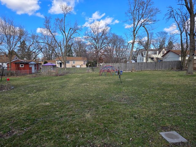 16517 Plainview Drive, Markham, IL 60428