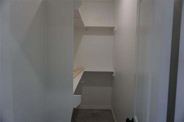 10090 Calendar Street, Willis, TX 77318