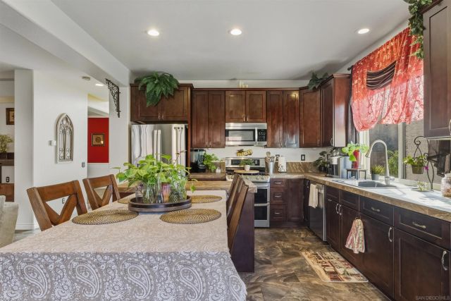 36635 Ponderosa Ct, Murrieta, CA 92563