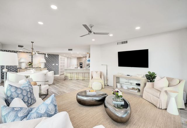 320 Harbor Boulevard A305, Destin, FL 32541