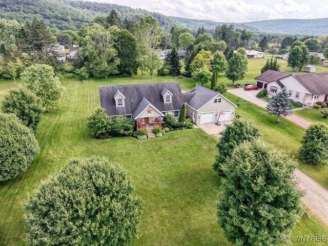 6149 Fairview Lane, Great Valley, NY 14741