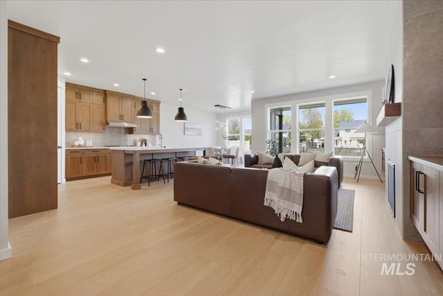 616 W Millstone St, Middleton, ID 83644
