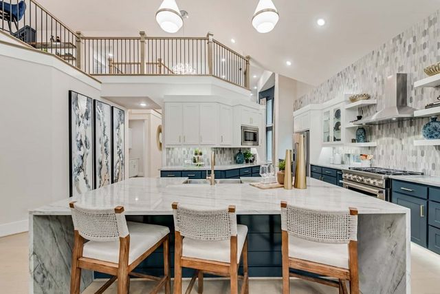 8602 Watersway Drive, Rowlett, TX 75088
