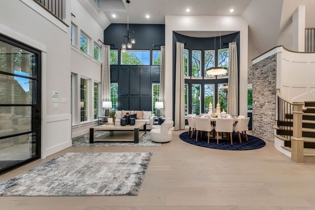 8602 Watersway Drive, Rowlett, TX 75088