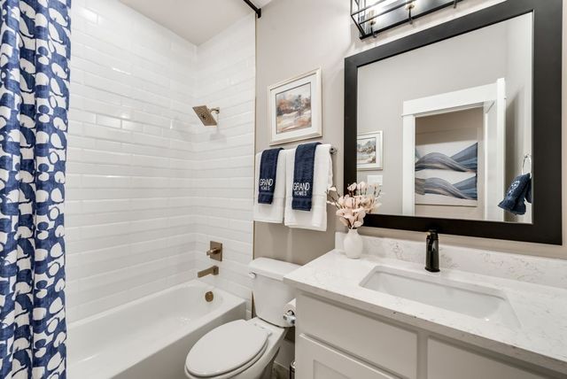 8602 Watersway Drive, Rowlett, TX 75088