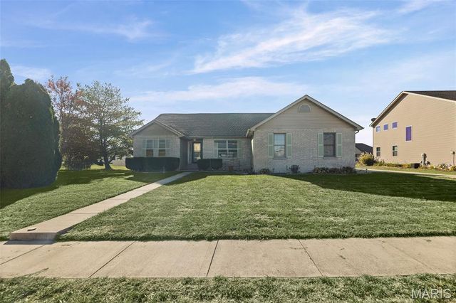 9640 Mallard Drive, Mascoutah, IL 62258