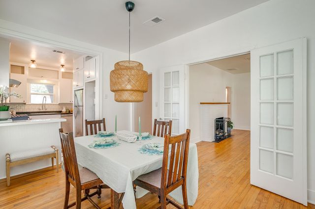 5613 Pershing Avenue, Fort Worth, TX 76107