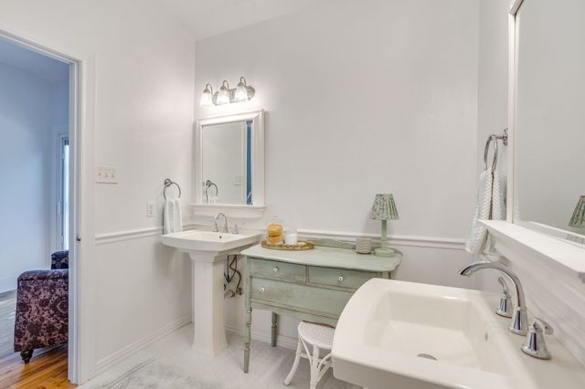 5613 Pershing Avenue, Fort Worth, TX 76107