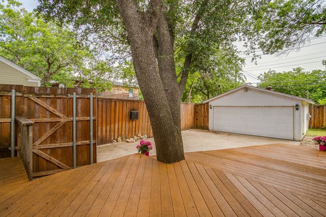 5613 Pershing Avenue, Fort Worth, TX 76107