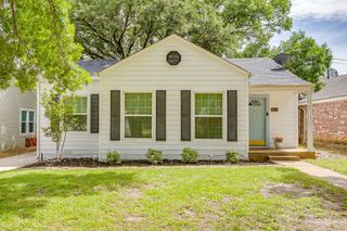 5613 Pershing Avenue, Fort Worth, TX 76107