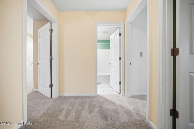 610 La Fontenay Ct, Louisville, KY 40223