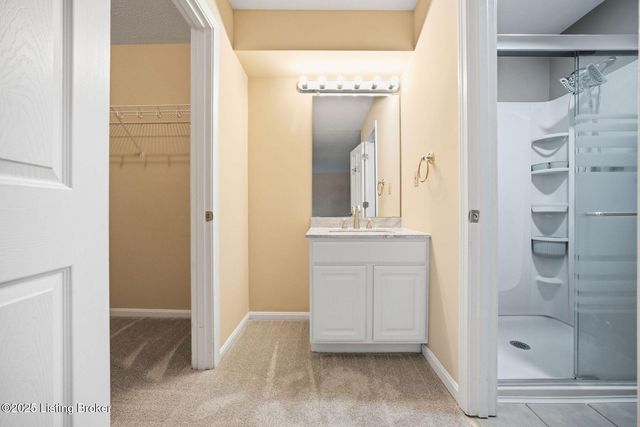 610 La Fontenay Ct, Louisville, KY 40223