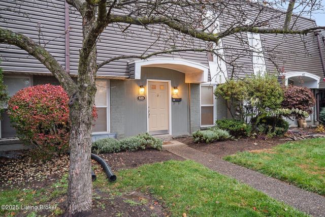 610 La Fontenay Ct, Louisville, KY 40223