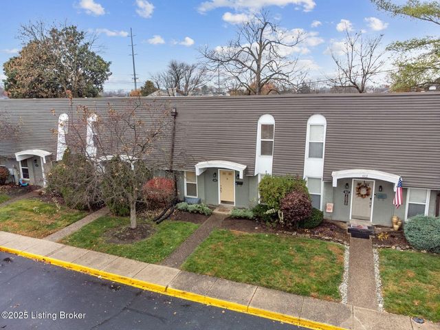 610 La Fontenay Ct, Louisville, KY 40223