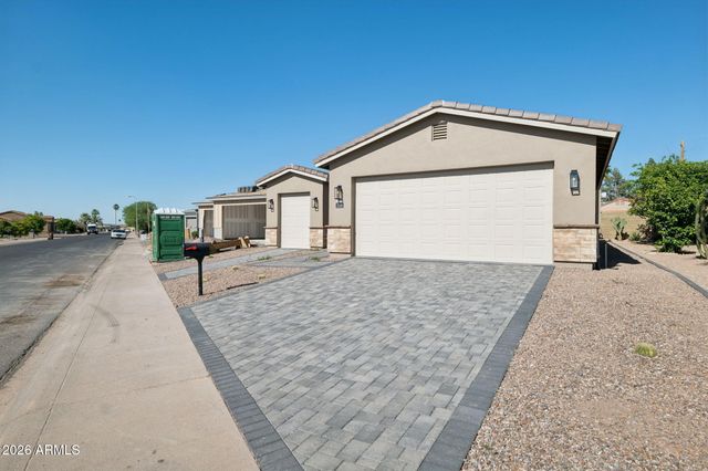 2249 N Shannon Way, Mesa, AZ 85215